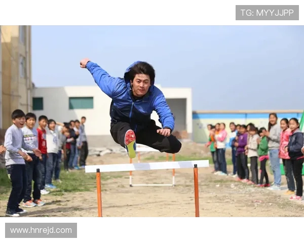 以调皮鬼林葳遇上最严厉美国班主任的体育成长对决记赛场磨砺青春课堂 以调皮鬼林葳遇上最严厉美国班主任的体育成长对决记赛场磨砺青春课堂